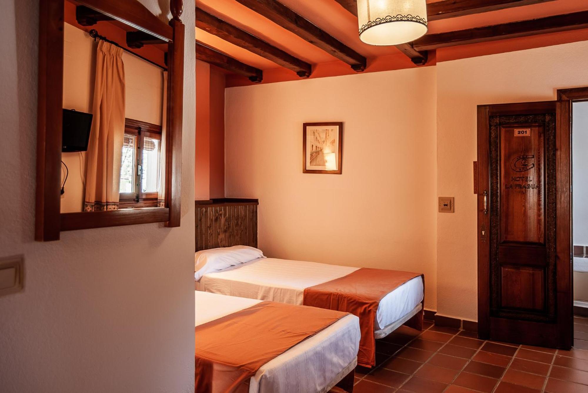Hotel La Fragua I Trevelez Exterior photo